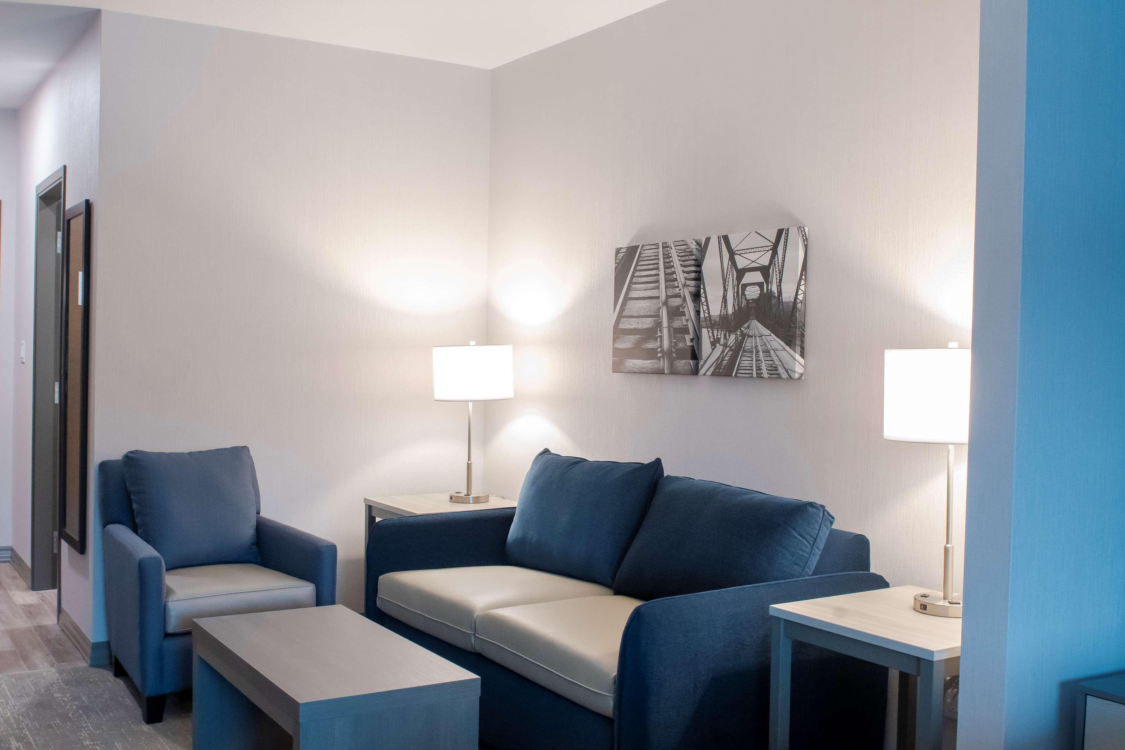 Best Western Inn & Suites Онтэрио Экстерьер фото