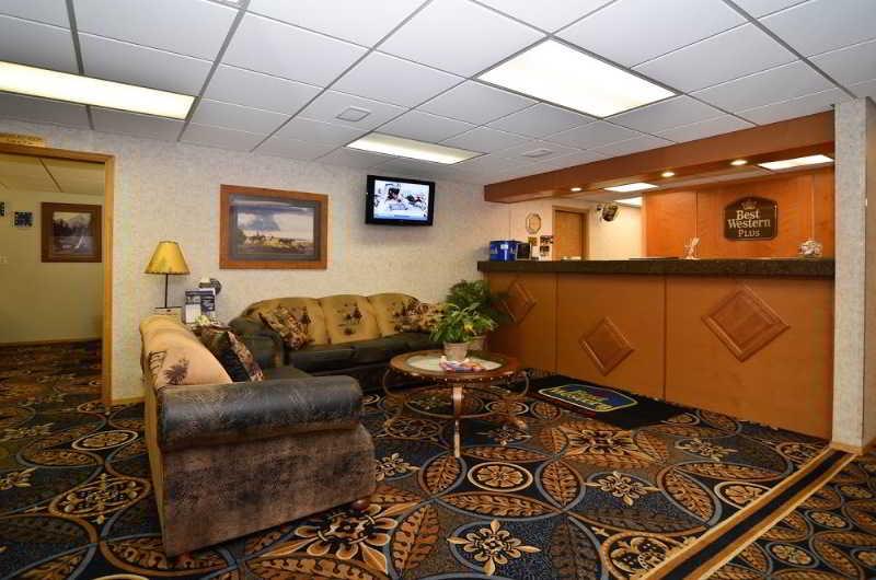 Best Western Inn & Suites Онтэрио Интерьер фото